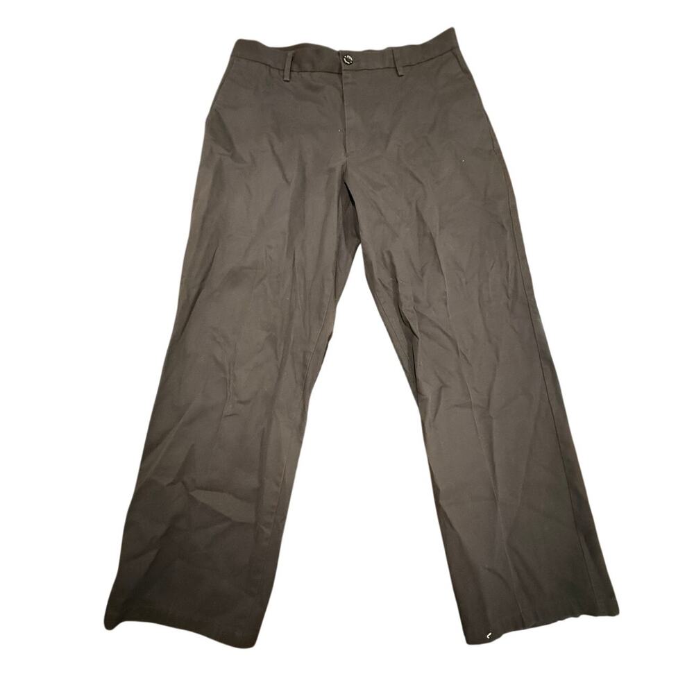 Dockers Men's Black Relaxed Fit Flat Front Chino Khaki Pants Size W34 L30